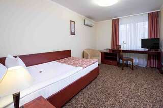 Фото Гостиница Урал Пермь Стандарт 1-местный 4 Гостиница Урал Пермь Стандарт 1-местный-4